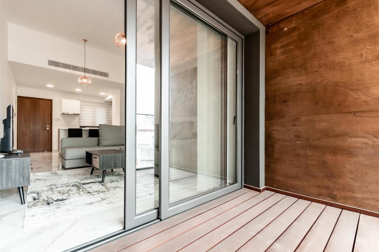 Silver House Boutique Apartment Paphos Bagian luar foto