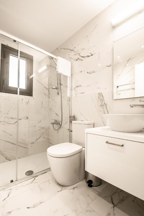 Silver House Boutique Apartment Paphos Bagian luar foto