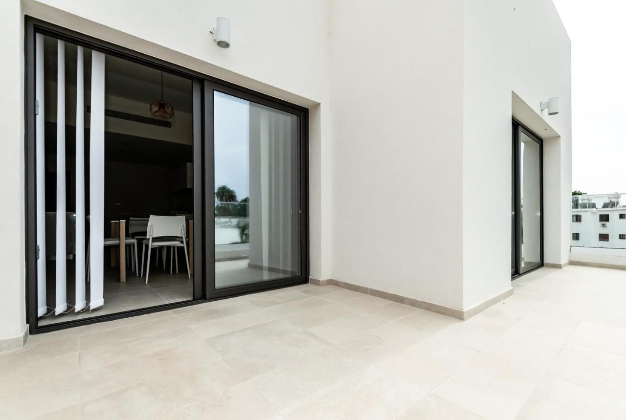 Silver House Boutique Apartment Paphos Bagian luar foto